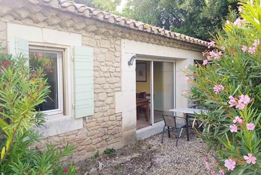 facade-gite-saint-remy-de-provence