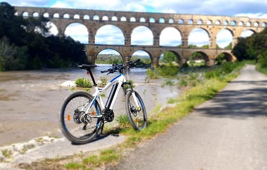 la-voie-verte-du-pont-du-gard-en-vtt