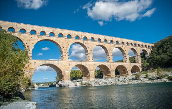 pont-du-gard-1-img-around