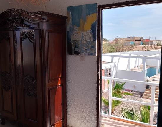 Chambre Double Vue Piscine avec Salle de bain Privative 3