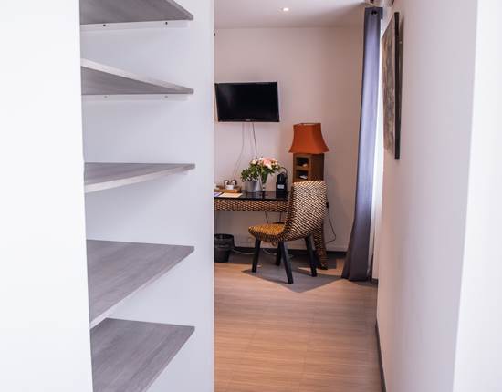 Chambre 1 Couloir