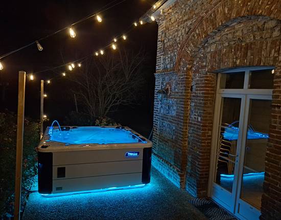 Jacuzzi Thérapeutique 7 personnes