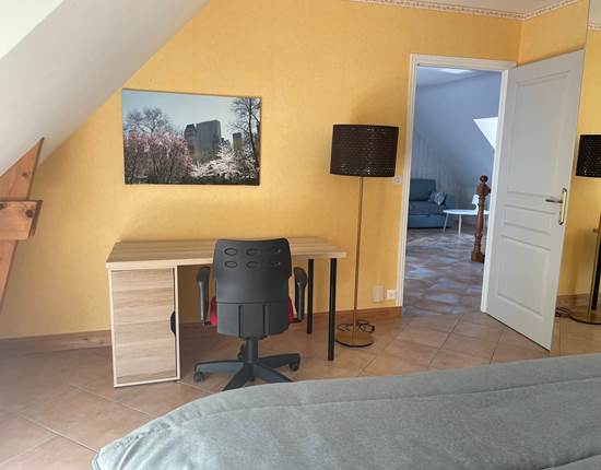 Chambre 3 avec lit King size et bureau