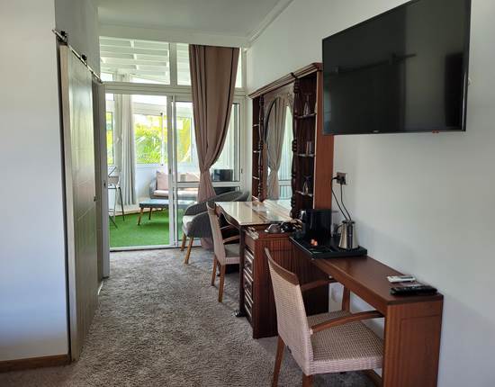 Suite B6