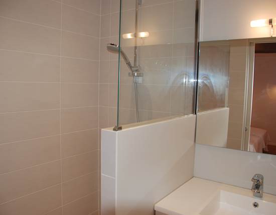 salle d'eau chambre 2