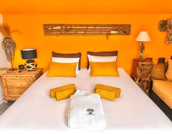 CHAMBRE JAUNE