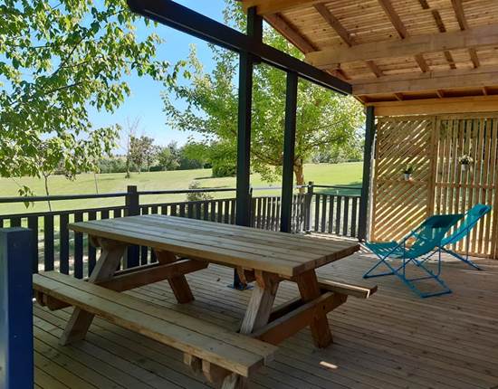 Village de Gîtes LES CHALETS DE GRAZIMIS - vacances dans le Gers - 21 grazimis chalet