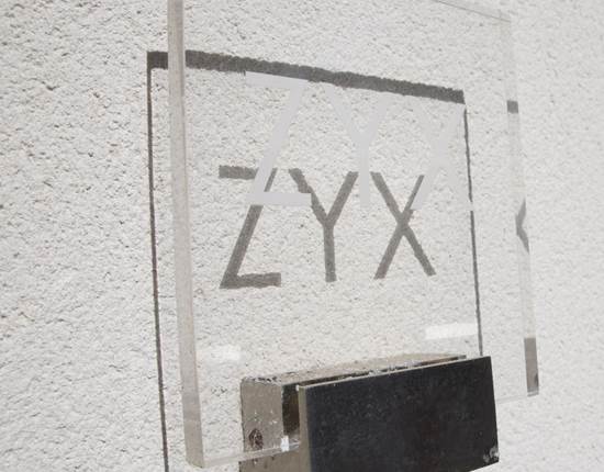 House ZYX