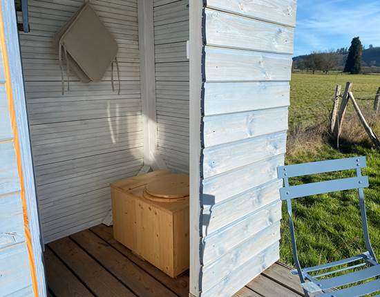 Les terres de la chouette, les toilettes sèches