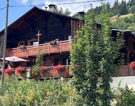 La-ferme-des-favrays