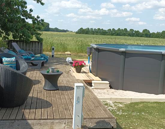 PISCINE GITE LES P'TITES CAGOUILLES