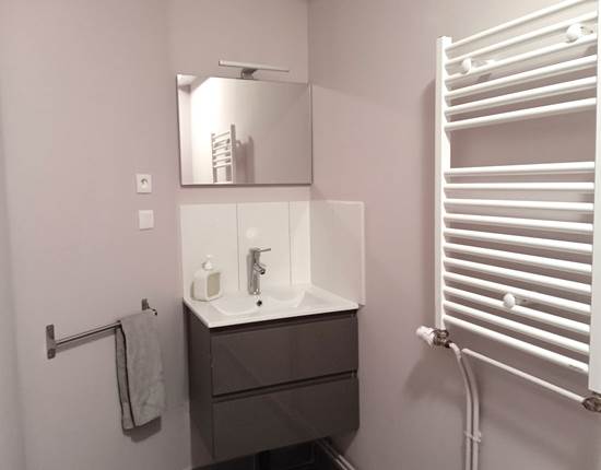 salle d'eau chambre 12
