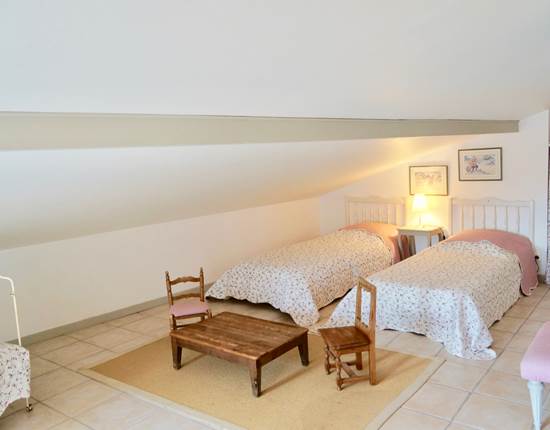Lits enfants de la chambre familiale olivier aux chambres d'hôtes la Rougeanne près de Carcassonne dans l'Aude