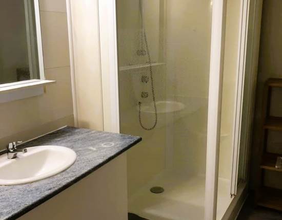 Gîte CARAÏBES salle de bain