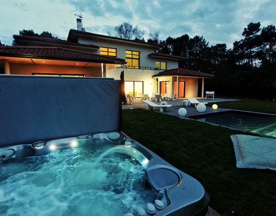 jacuzzi