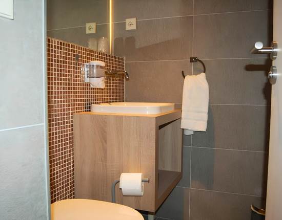 Suite Salle de bain privative Hotel Jean Bart Paris 6