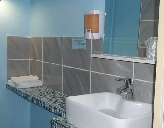 Ch 21 SDB Hôtel Jean Bart jardin du Luxembourg