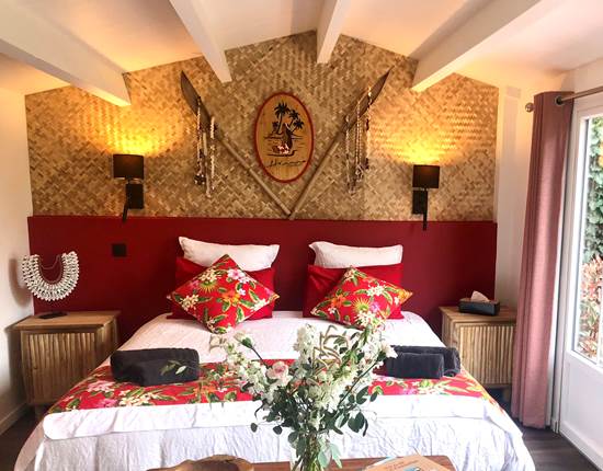 CHAMBRE ROUGE