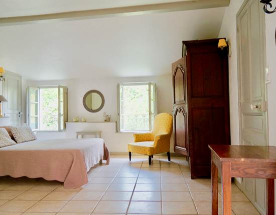 Chambre familiale olivier aux chambres d'hôtes la Rougeanne près de Carcassonne dans l'Aude