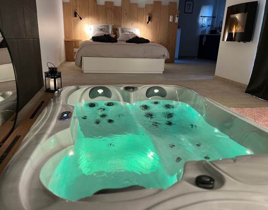 jacuzzi lit et cheminée LAB