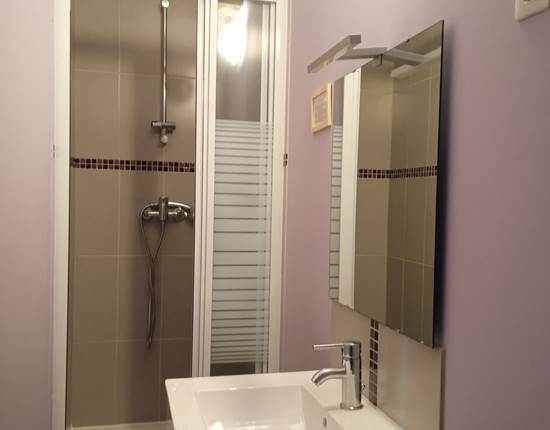 salle de bain chambre 5