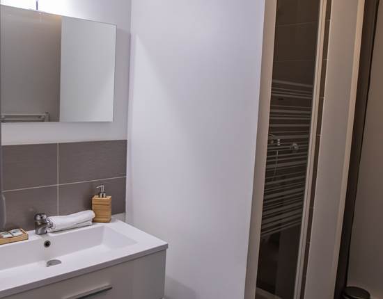 Chambre 3 Douche