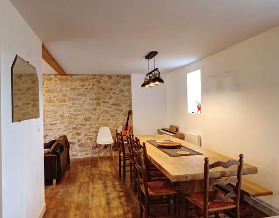 Salle a` manger 01 - Gi^te La Suite 2