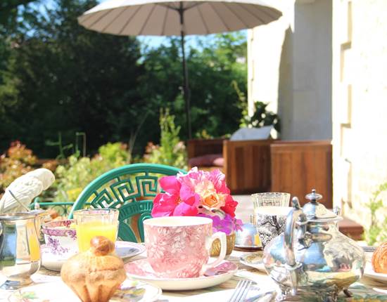 exemple de petit déjeuner au jardin