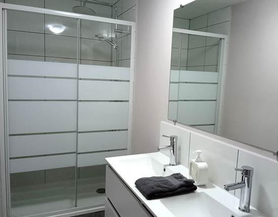 salle d'eau chambre 3