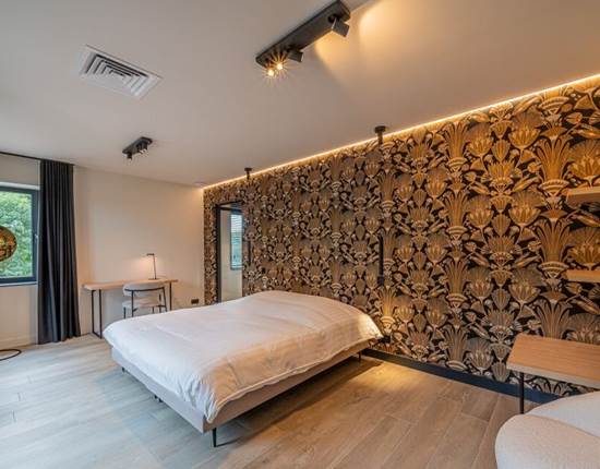 Room 1 (twin or double) - room for disabled persons