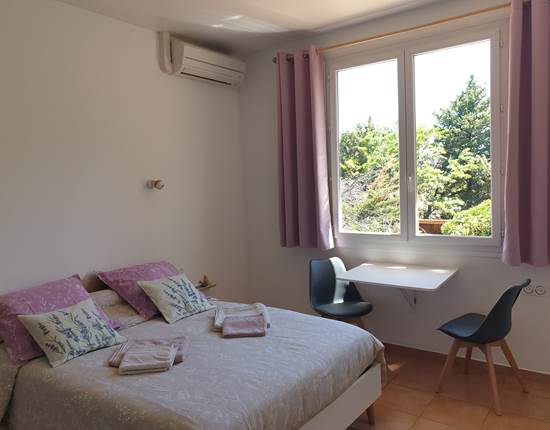 LES CHAMBRES DE MON P'TIT MAS - entre Béziers et Bessan - chambres d'hôtes - chambre double-