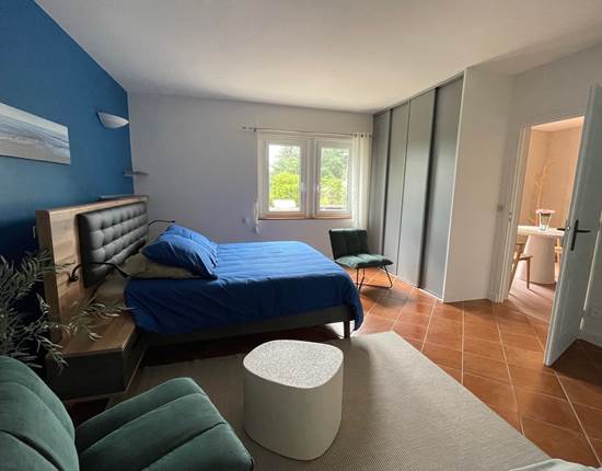 Chambre spacieuse vue sur le parc