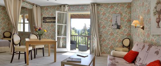 Gîte Tradition 33 avec balcon 2 à 4 personnes - canapé-lit pour enfants - vue sur la parc
