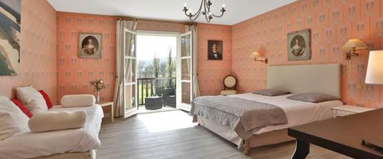 Chambre Gentilhommière RdC 28 avec terrasse - 2 à 4 couchages - vue parc