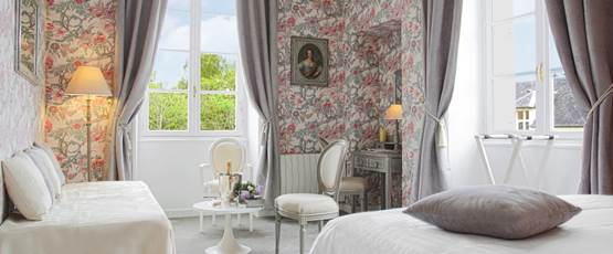 Chambre Pivoine château 3 de 2 à 4 personnes - 1er étage