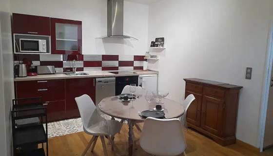 ROUSSEAU-SERVICE-Appartement-le-Pressoir-coin-repas