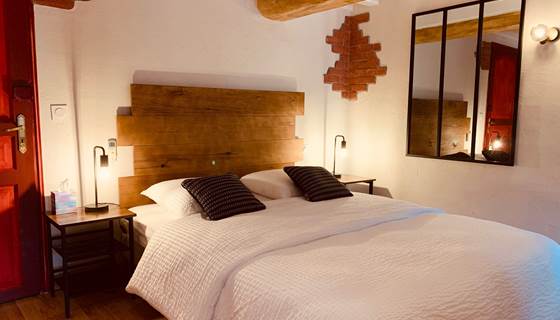 Chambre moderne et confortable