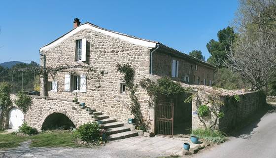 gîte Ombre bleue, ombre bleue du figuier gîtes et chambres d'hôtes avec piscine Ardèche