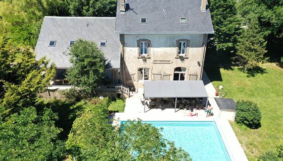 Façade Piscine Ciel La Gare aux Ânes