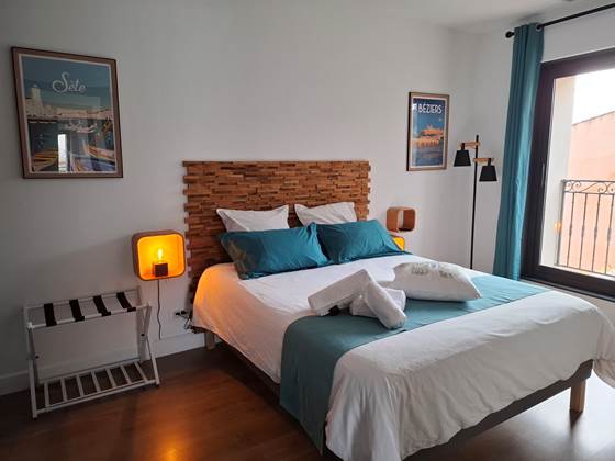 Chambre d’hôtes près de Pézenas – Chambre Bleue des Gîtes de Monte Blanco.