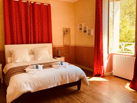 Chambre à l'est avec le soleil du matin