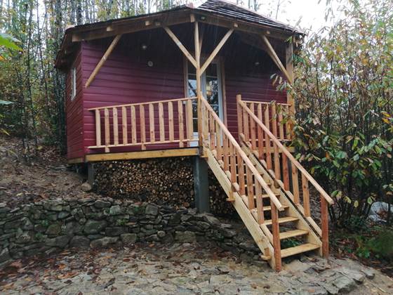 les bois de saint auvent cabane sur pilotis