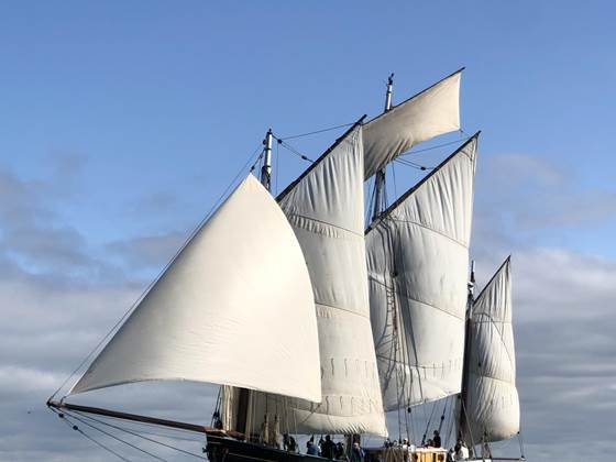 Le Corentin sous voiles