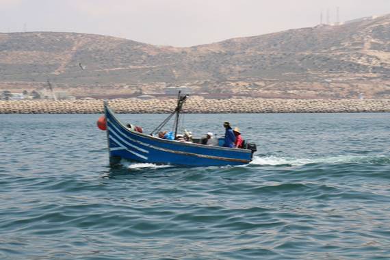 Barque de pêche : traditionnelle et fiable.