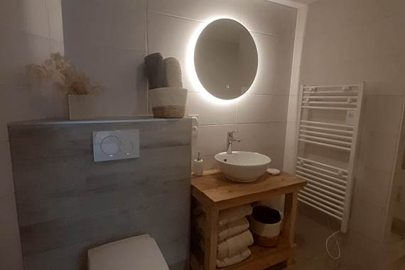 salledeau-chambre-pommedepin