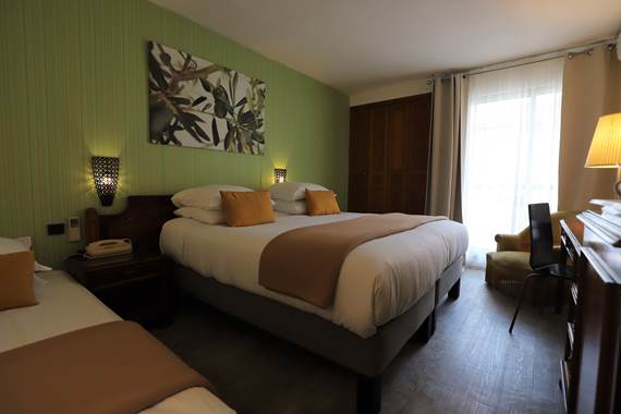 Chambre triple avec petit ou grand balcon