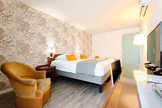 Chambre triple avec grand balcon