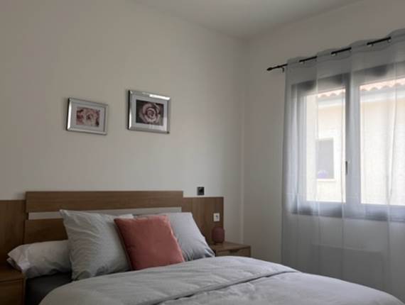 Chambre lit double 160 cm literie neuve de qualité