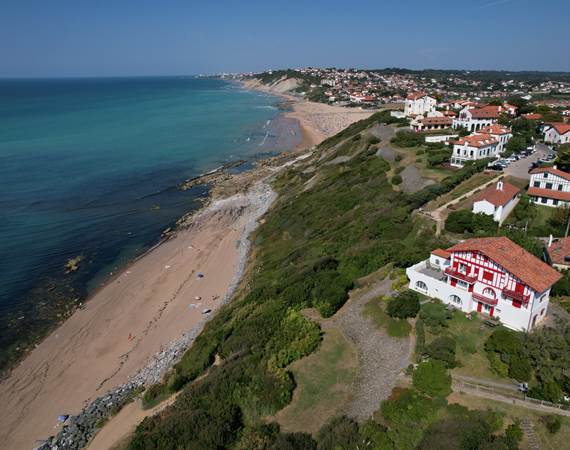 la villa sur la colline de Parlementia