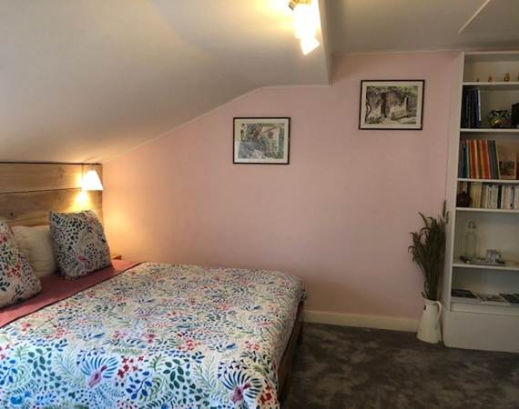 VUE D ENSEMBLE CHAMBRE LEONIE
